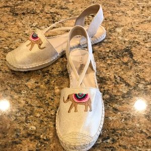 Talbots Brand New closed toe sandals size 8M